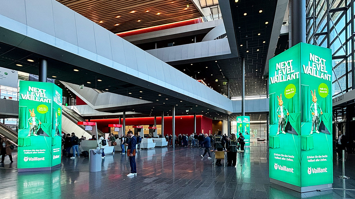 Column covering illuminated